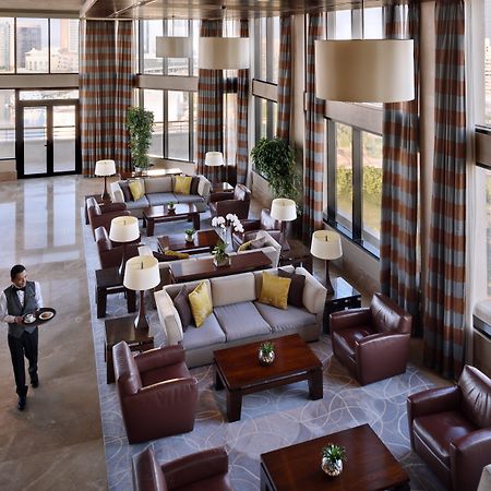 Intercontinental Abu Dhabi By Ihg Hotel Exterior foto The lounge at the airport
