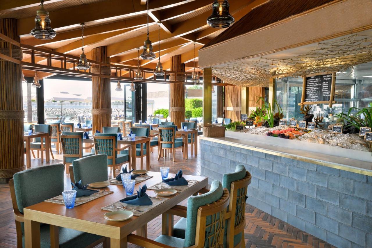 Intercontinental Abu Dhabi By Ihg Hotel Exterior foto The Beach