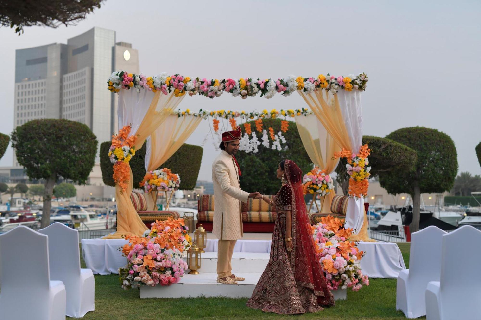 Intercontinental Abu Dhabi By Ihg Hotel Exterior foto A Hindu wedding in Dubai