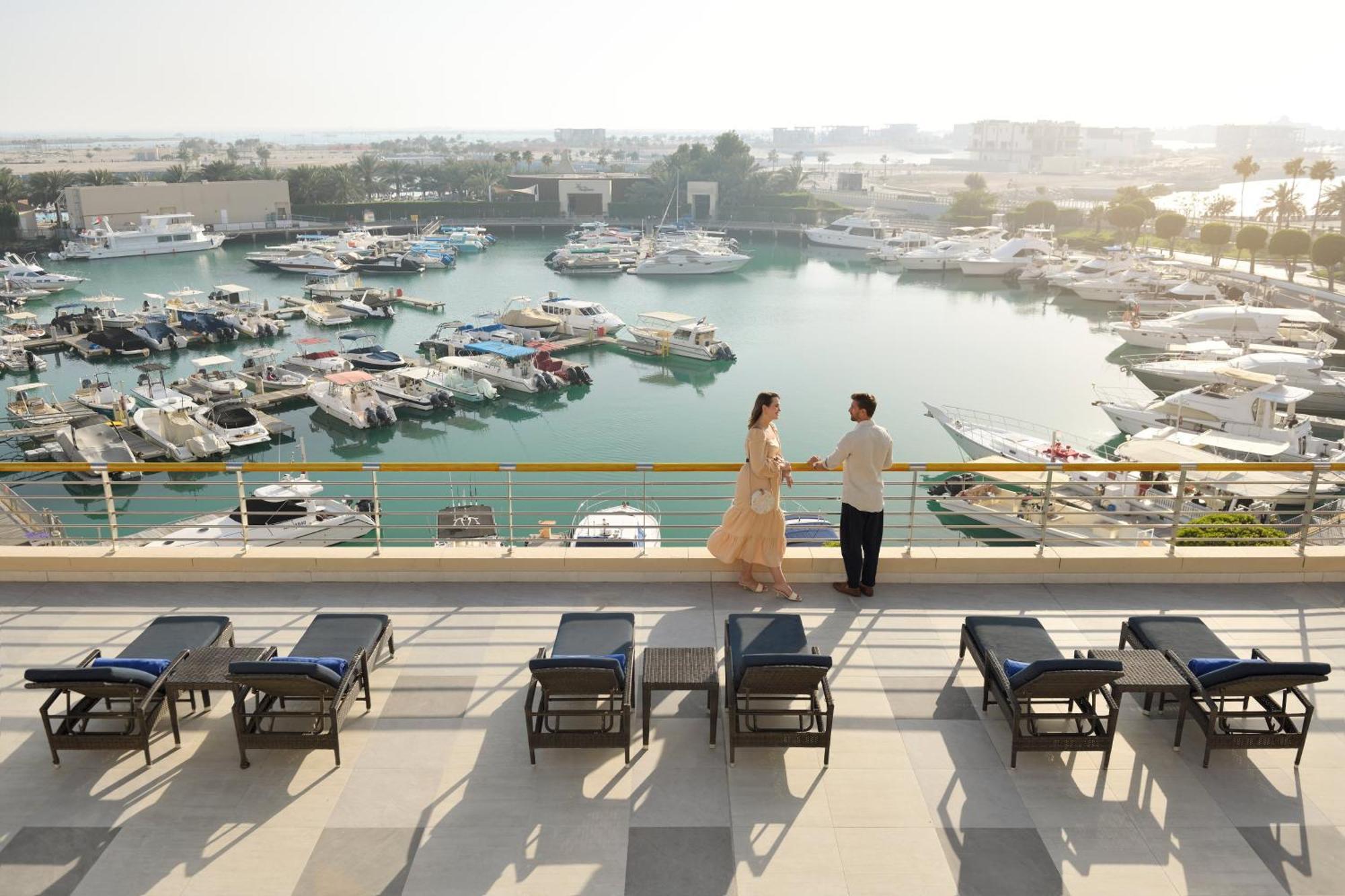 Intercontinental Abu Dhabi By Ihg Hotel Exterior foto View of the Marina