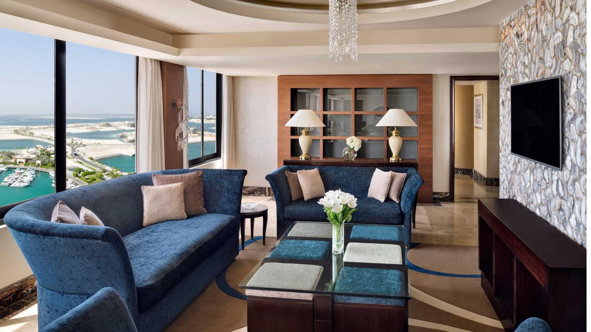 Intercontinental Abu Dhabi By Ihg Hotel Exterior foto A suite at Jumeirah Atlantis