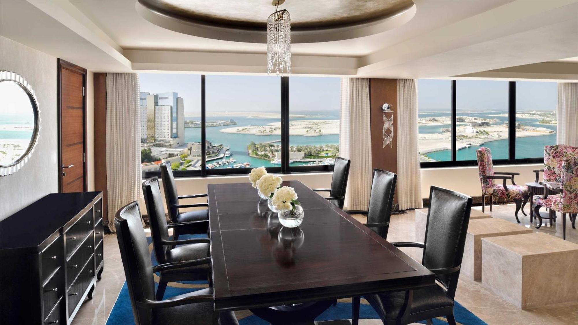 Intercontinental Abu Dhabi By Ihg Hotel Exterior foto A suite at the Atlantis, The Palm